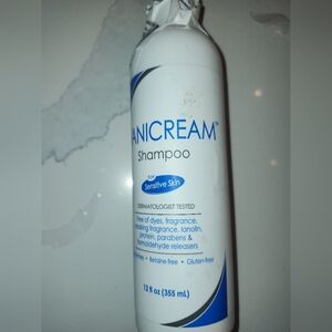 White Shampoo for Sensitive Skin